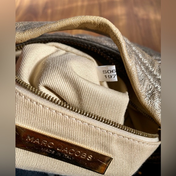 Marc Jacobs Metallic Quilted Leather Hobo - Picture 12 of 16